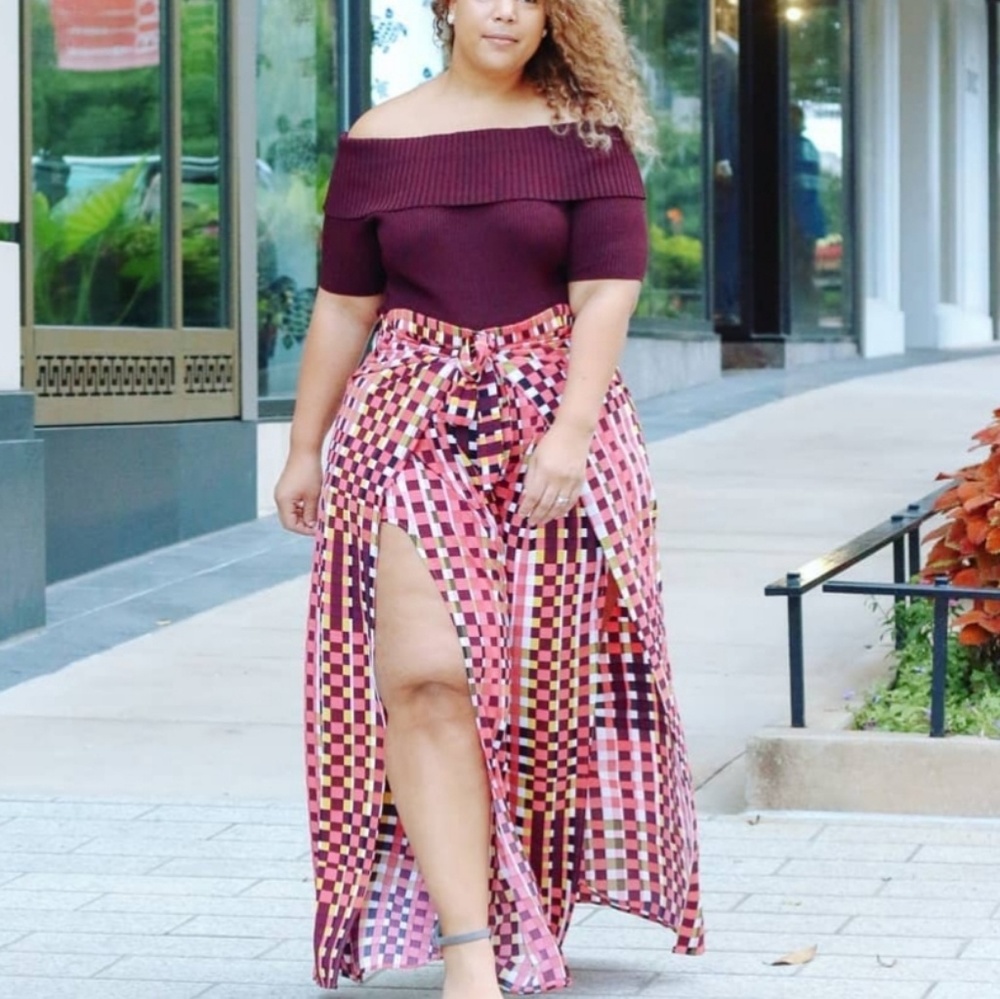 Stylish Color block slacks...Size 16/18